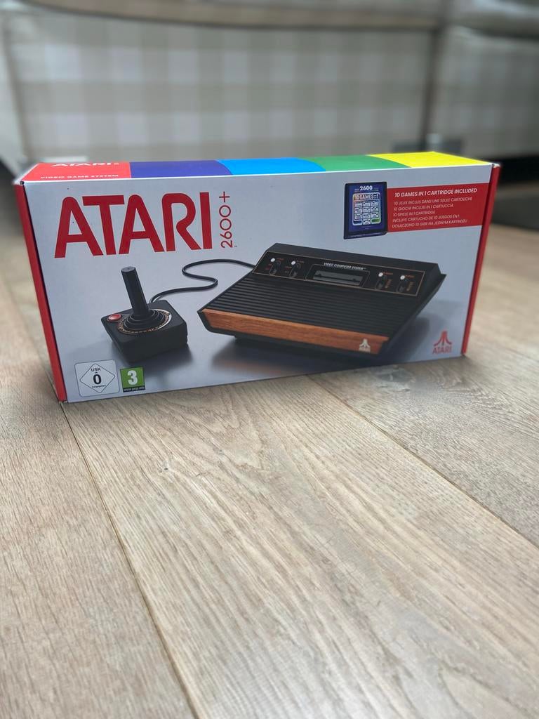 Atari 2600+ spelcomputer, Spelcomputers en Games, Spelcomputers | Atari, Met games, Nieuw, Ophalen of Verzenden, Met 1 controller