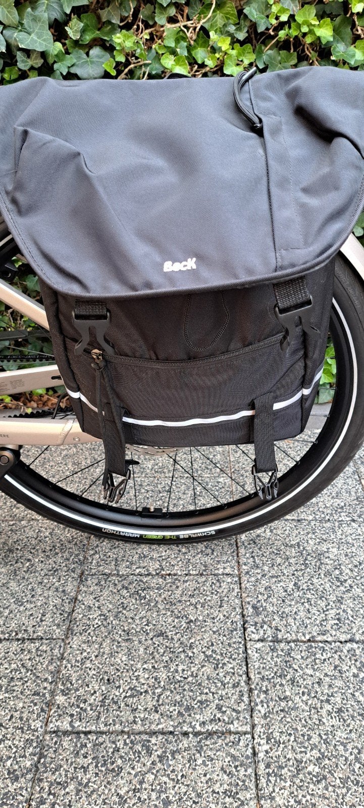 Fietstas Basil met regenhoes, Fietsen en Brommers, Fietsaccessoires | Fietstassen, Ophalen of Verzenden, Zo goed als nieuw, Basil