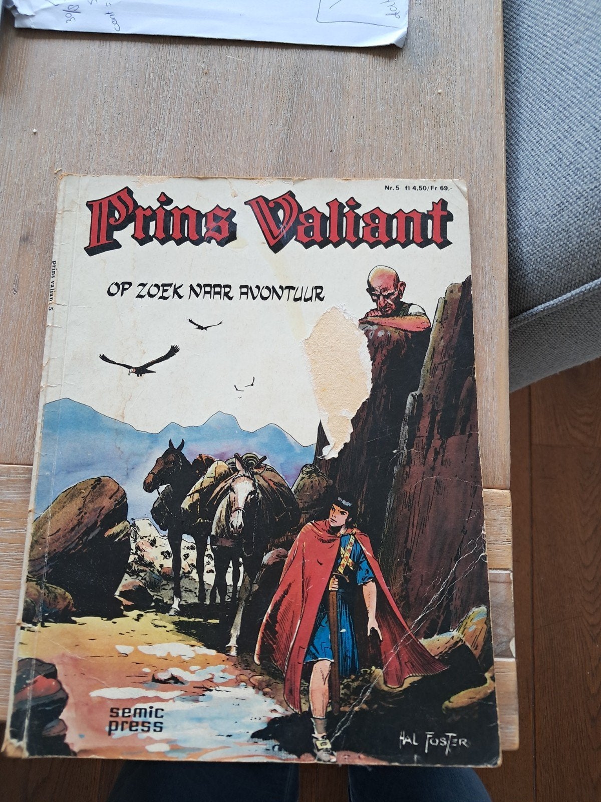 Prins Vaillant op zoek naar avontuur, Boeken, Gelezen, Harold R. Foster, Eén stripboek, Ophalen of Verzenden