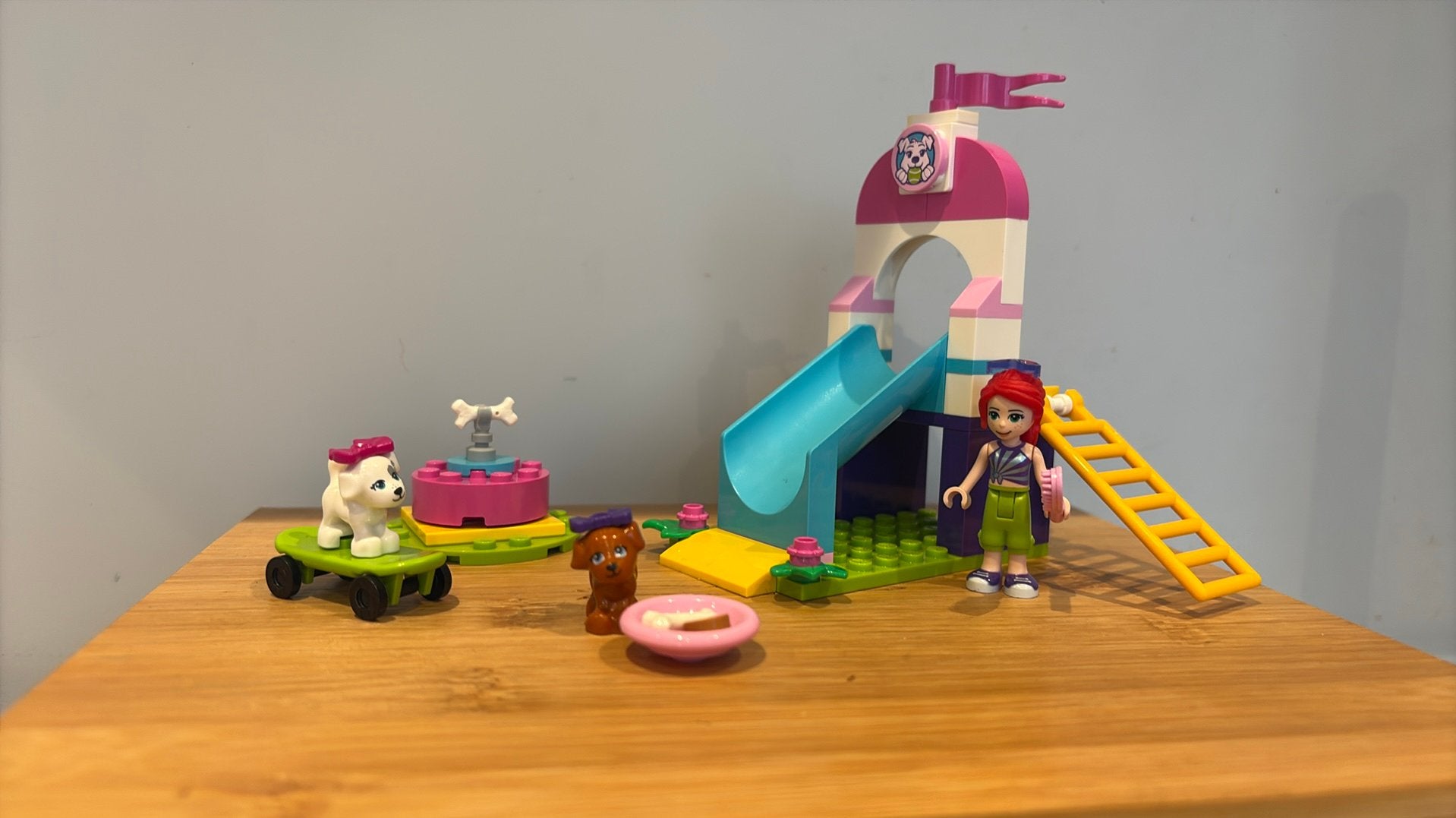 Lego Friends Hondenspeelplaats 41396 compleet en zgan, Compleet, Lego, Friends, Ophalen of Verzenden