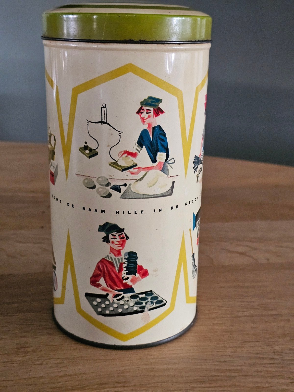 Vintage Hille Beschuitbus – Origineel Jaren '50/'60 Blik, Verzamelen, Ophalen of Verzenden, Gebruikt, Overige