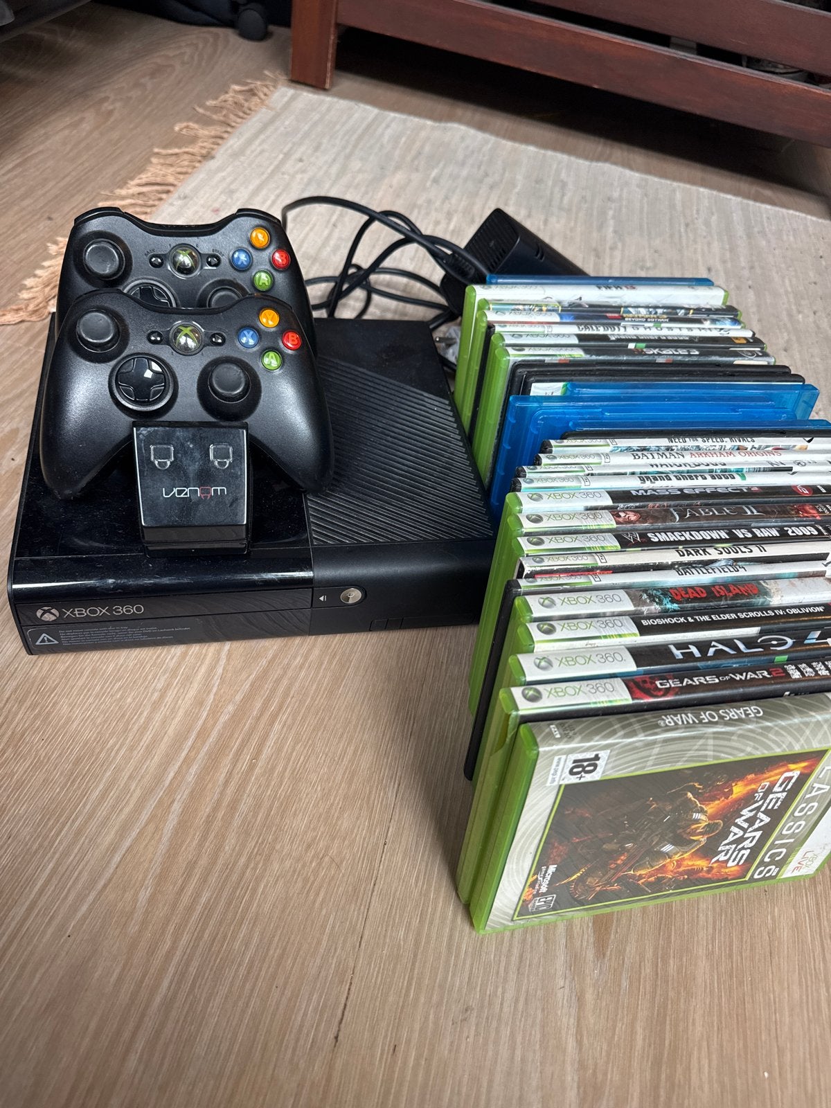 Xbox 360 met 2 controllers en 22 games, Ophalen, Gebruikt, Met 2 controllers, Met games