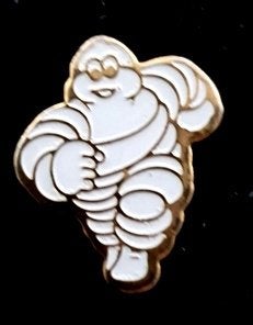 Michelin pin- wit emaille en dikke uitvoering, Verzenden, Nieuw, Transport, Speldje of Pin