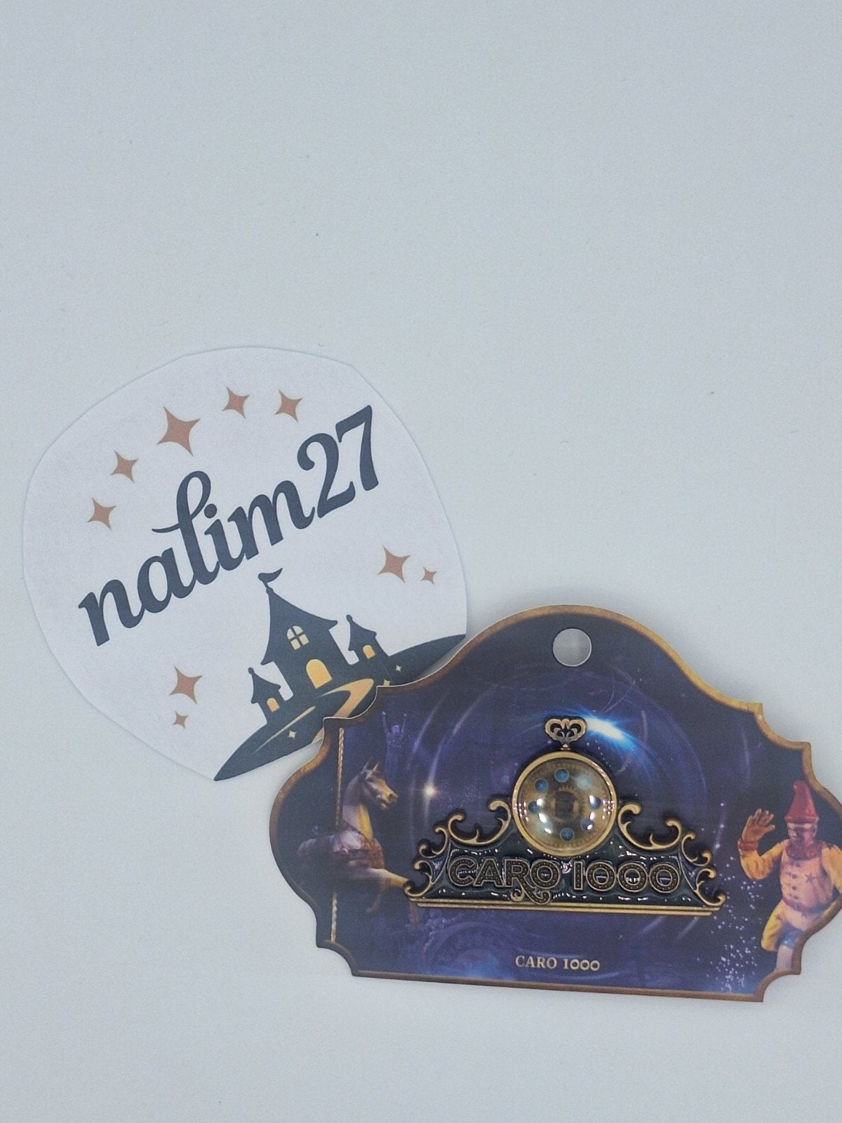 efteling caro pin 1000ste show, Ophalen of Verzenden, Button of Speldje