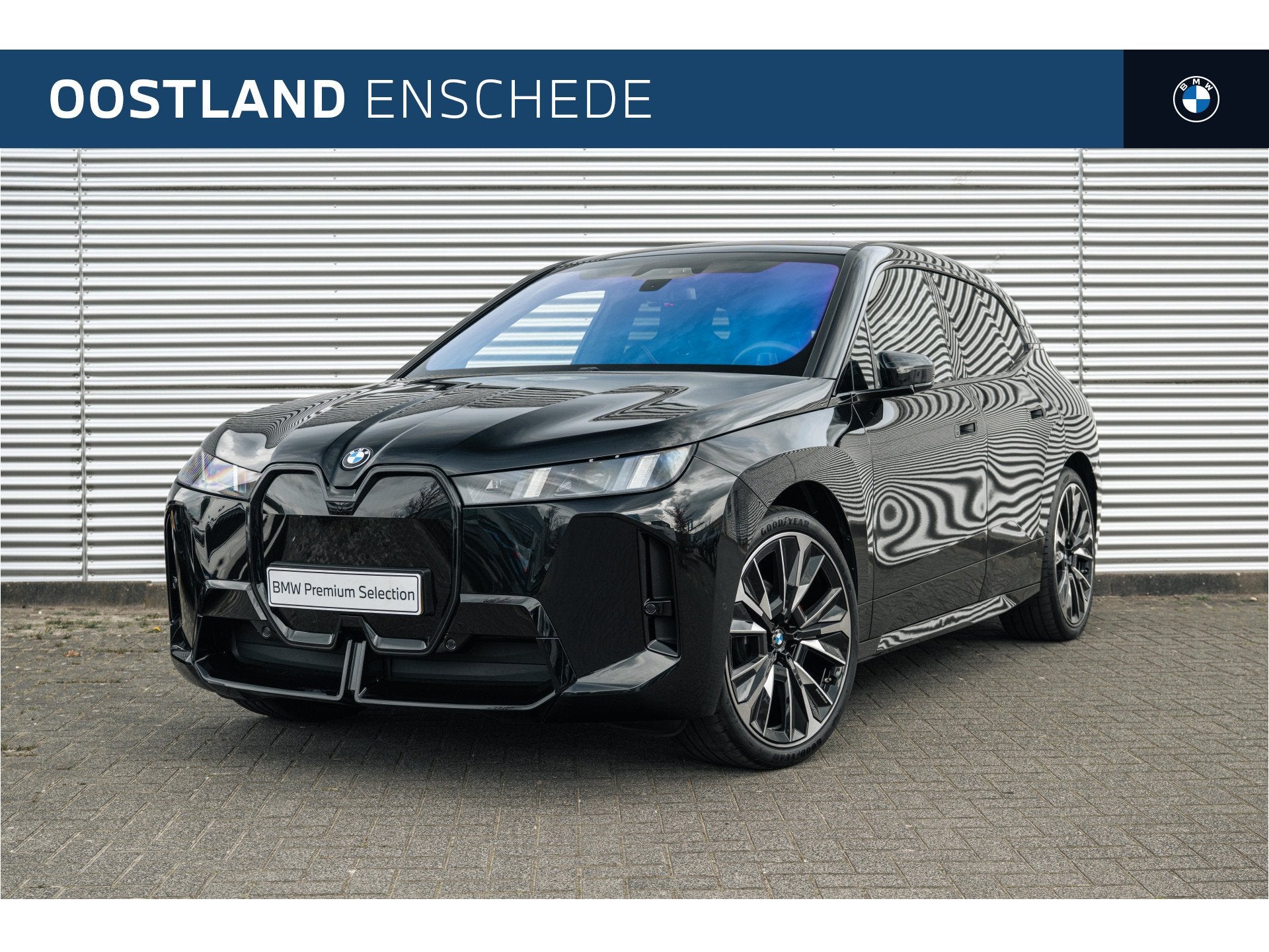BMW iX xDrive60 M Sport / Panoramadak Sky Lounge / Trekhaak