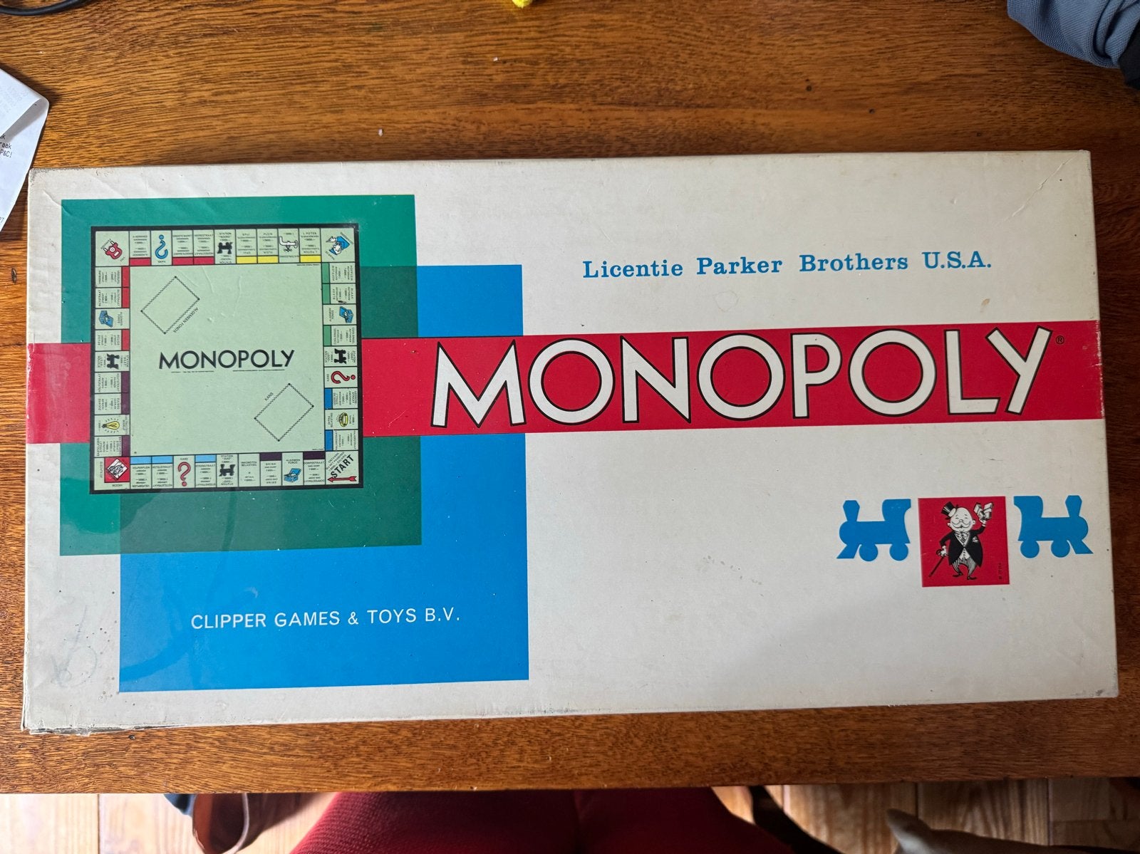 Monopoly Bordspel - Vintage Clipper Games & Toys, Drie of vier spelers, Ophalen of Verzenden, Gebruikt
