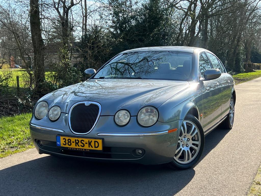 Jaguar S-type 2.7D V6 iDition Airco, Auto's, Achterwielaandrijving, Gebruikt, 197 €/maand, 1850 kg