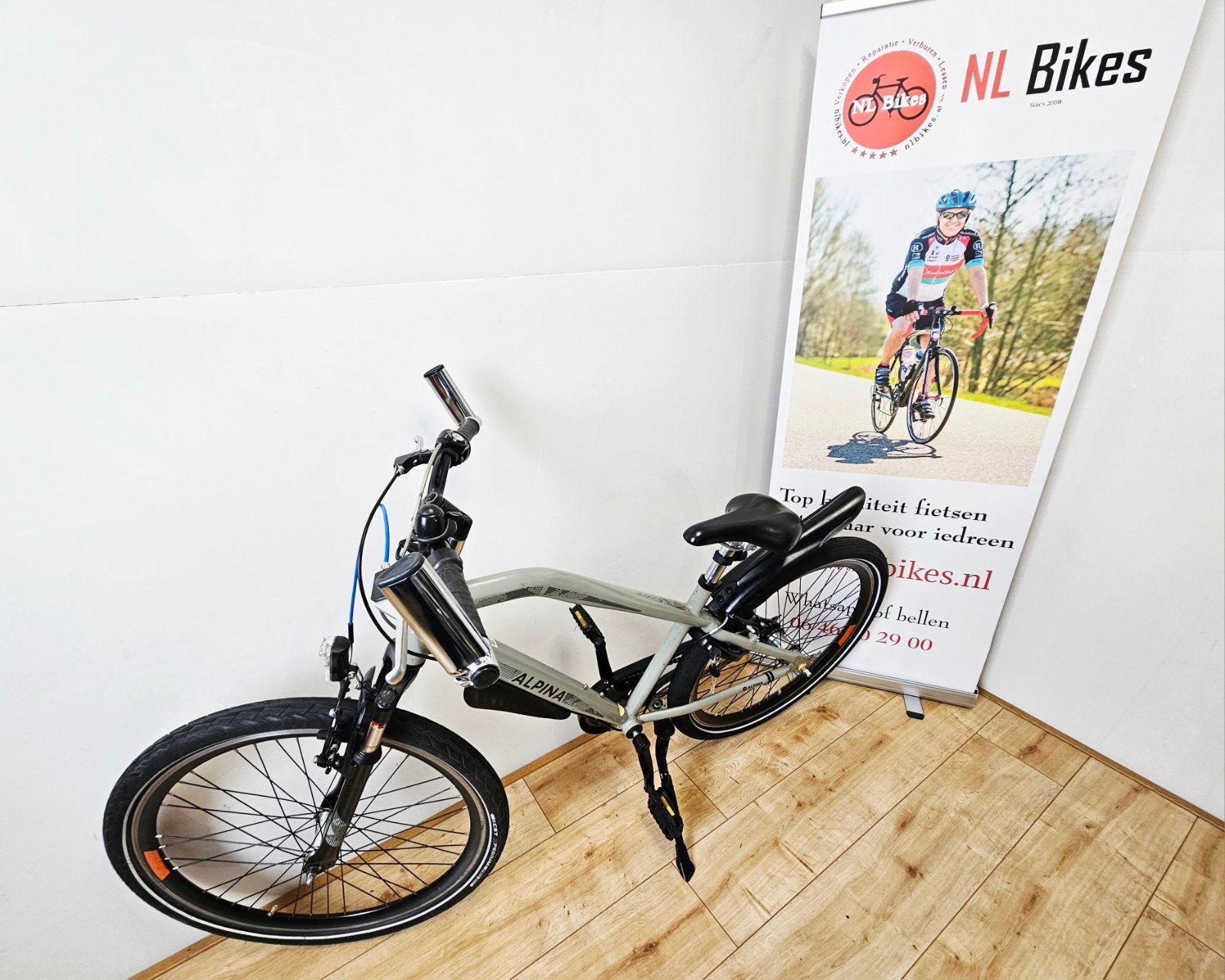 Alpina trial jongensfiets 26" met Nieuw banden, 26 inch of meer, Versnellingen, Ophalen of Verzenden, Zo goed als nieuw
