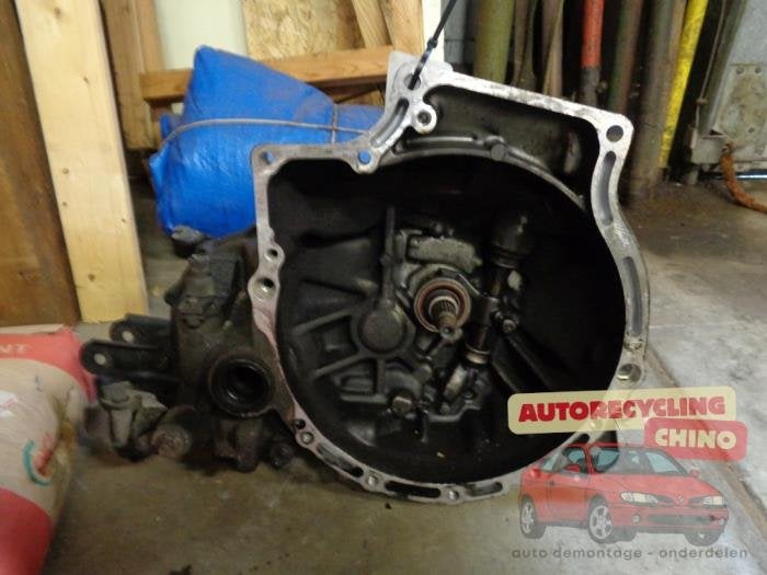 Versnellingsbak van een Mazda Demio, Ophalen, Gebruikt, -, -