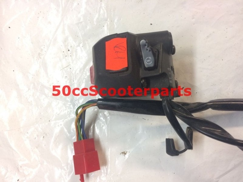 Stuurschakelaar Rh Sym Jet Sport X 35150-TFA-000 Gebruikt, Ophalen of Verzenden