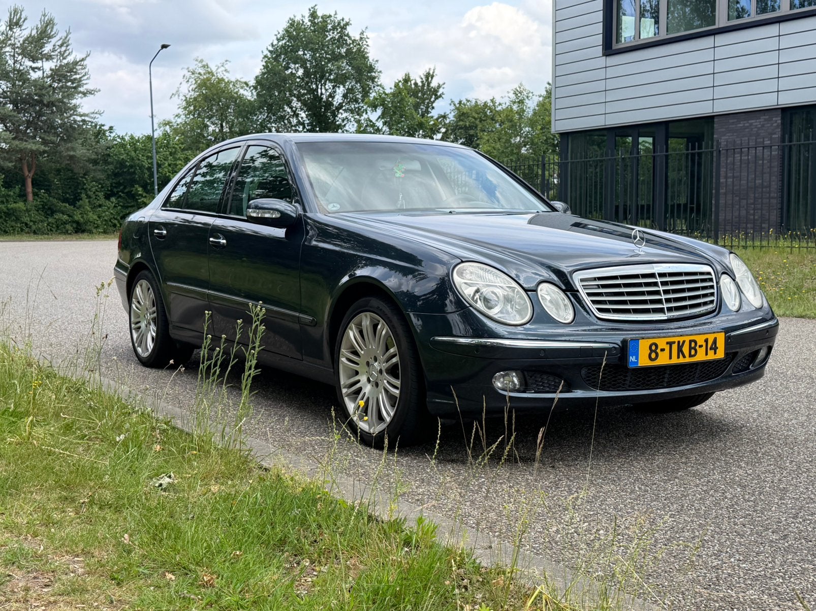 Mercedes-Benz E-Klasse w211 1.8 E200 onderhoud aantoonbaar, Auto's, Mercedes-Benz, Automaat, Achterwielaandrijving, 4 cilinders