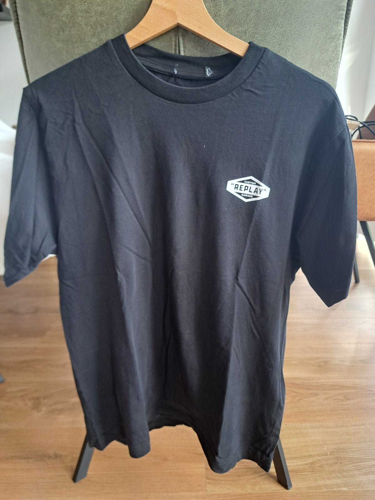Replay T-shirt maat M (valt klein), Maat 48/50 (M), Zwart, Ophalen of Verzenden, Zo goed als nieuw