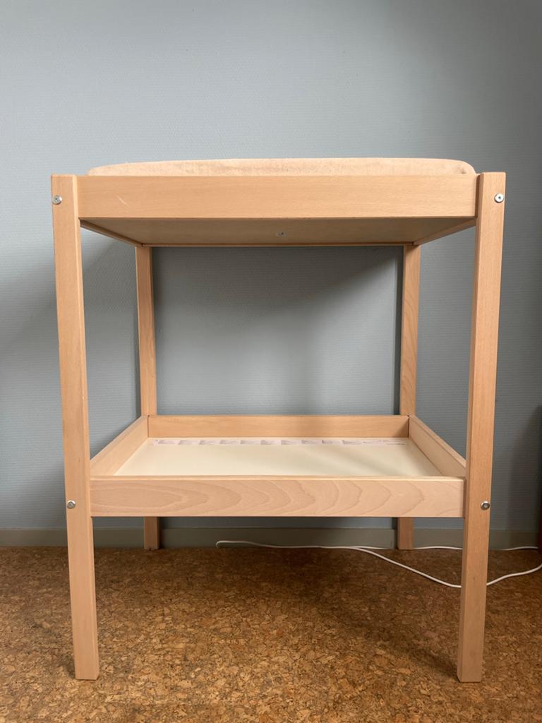 IKEA Commode - incl. kussen - zgan, Aankleedkussen, Zo goed als nieuw, Standaard, Ophalen