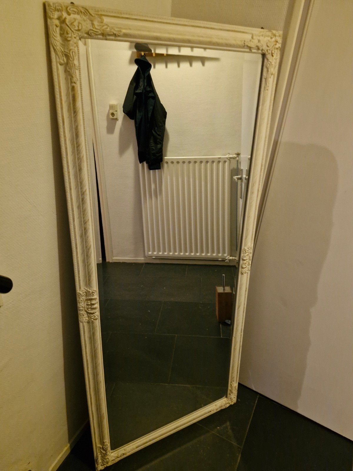 Grote spiegel met sierlijke lijst, Huis en Inrichting, Ophalen, Gebruikt, Rechthoekig