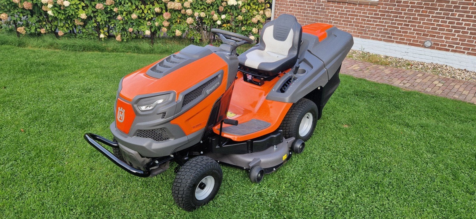 Husqvarna TC 242TX Combi-Mulch.(Demo), Tuin en Terras, Mulchfunctie, Ophalen of Verzenden, Zo goed als nieuw, 90 tot 120 cm