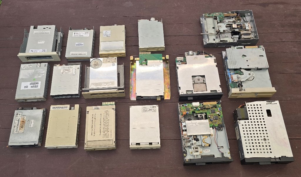 floppy disk drive, Ophalen