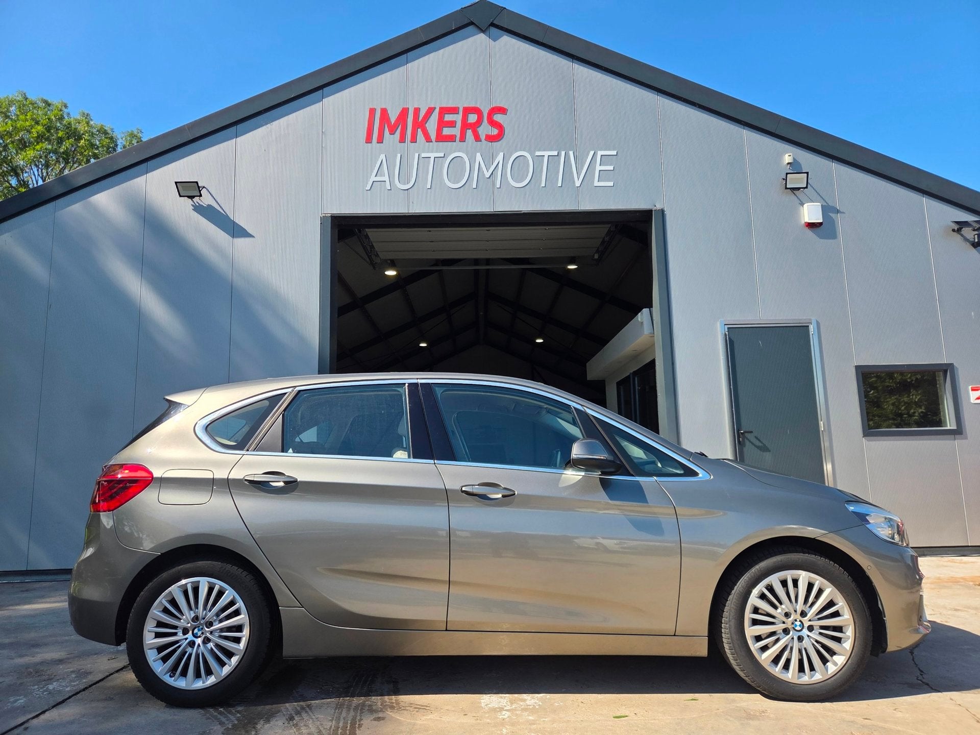BMW 2-serie Active Tourer 220i Luxury FULL OPTION, 1998 cc, 730 kg, Gebruikt, Euro 6