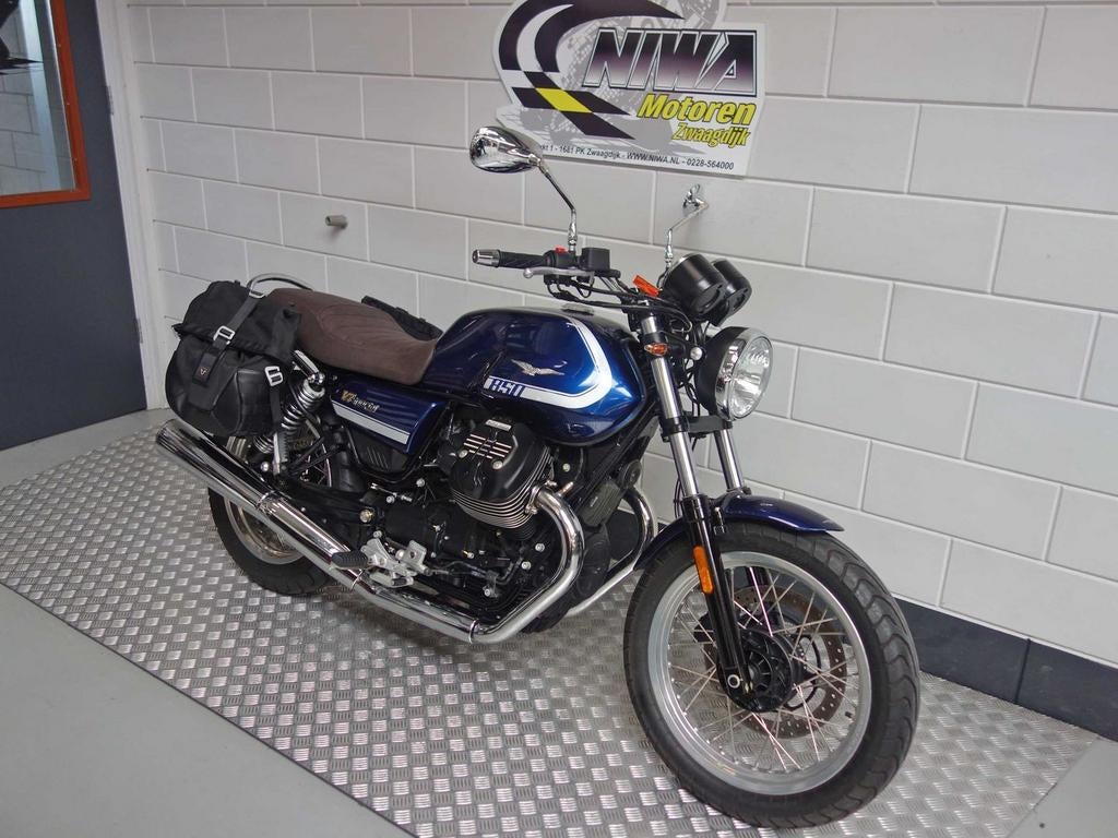 MOTO GUZZI V 7 SPECIAL, 853 cc, 2 cilinders, Bedrijf, Onbekend