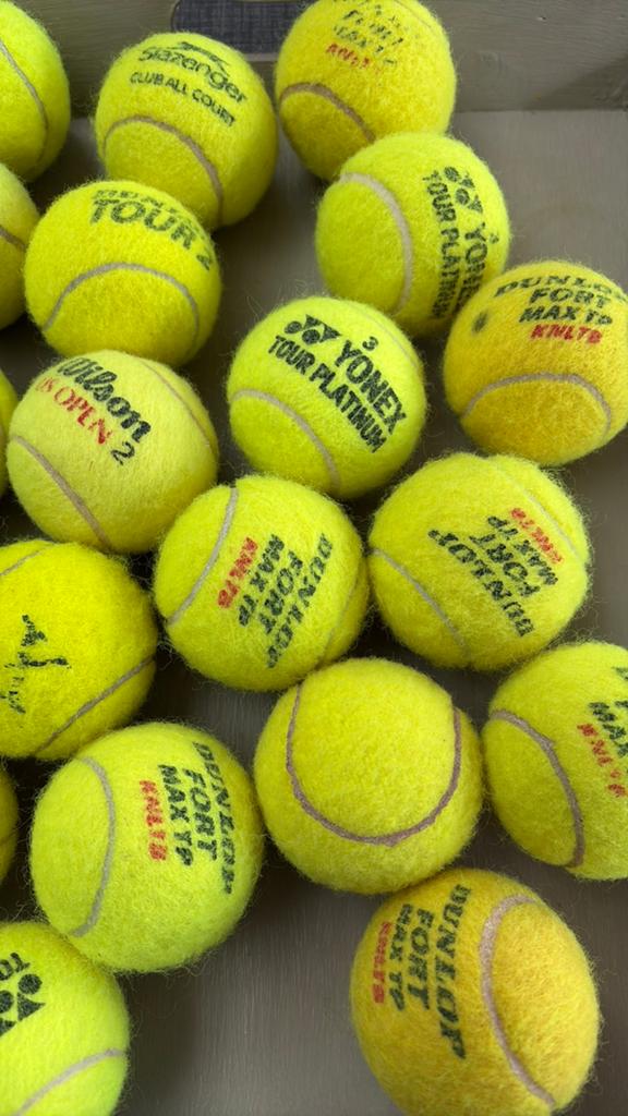 TENNISBALLEN 20 stuks, Dieren en Toebehoren, Ophalen of Verzenden, Zo goed als nieuw, Hondenballen