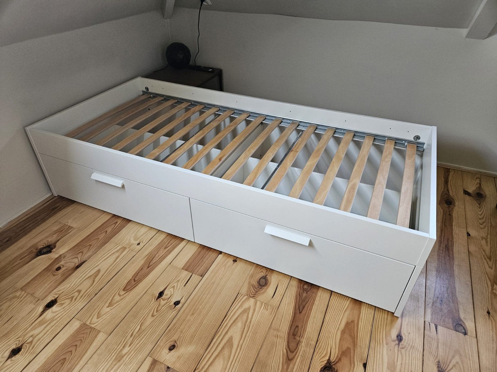 Ikea Brimnes bed met opberglades, 90x200cm, Huis en Inrichting, Slaapkamer | Bedden, Ophalen, 90 cm, Eenpersoons, Wit