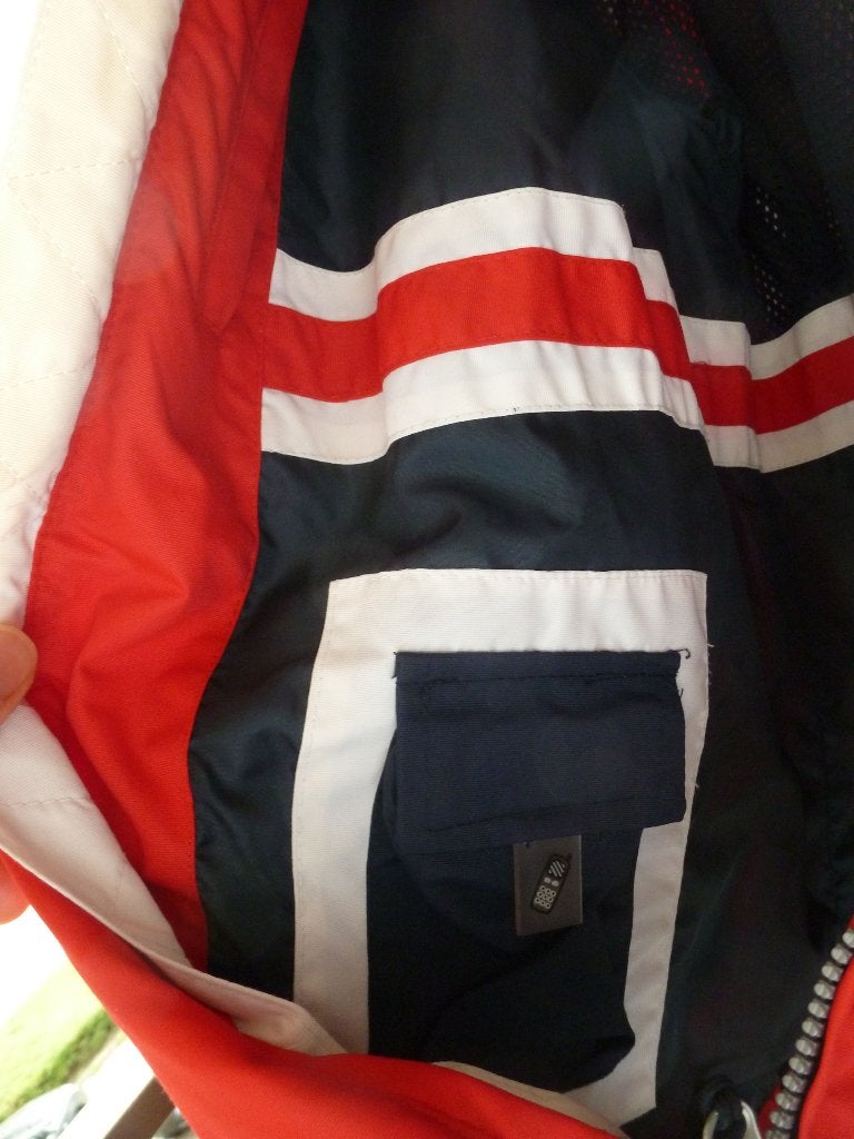 zomer jas WINDPROOF WATERPROOF 44 -GRATIS zend, Verzenden, Nieuw, Maat 42/44 (L), Rood