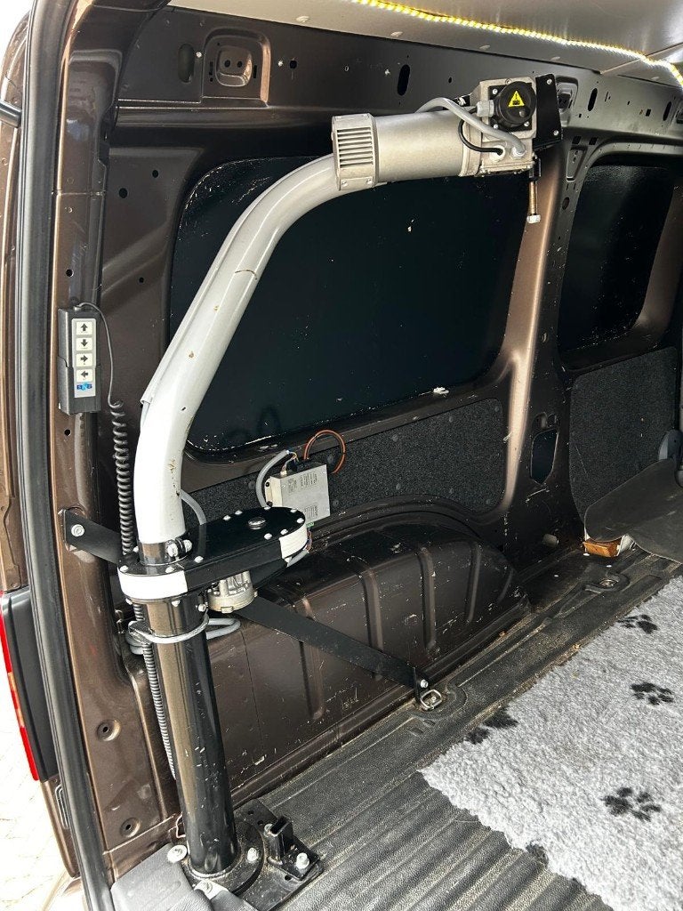 Elektrische laadkraan / tillift voor bestelauto, Ophalen, Gebruikt, Volkswagen
