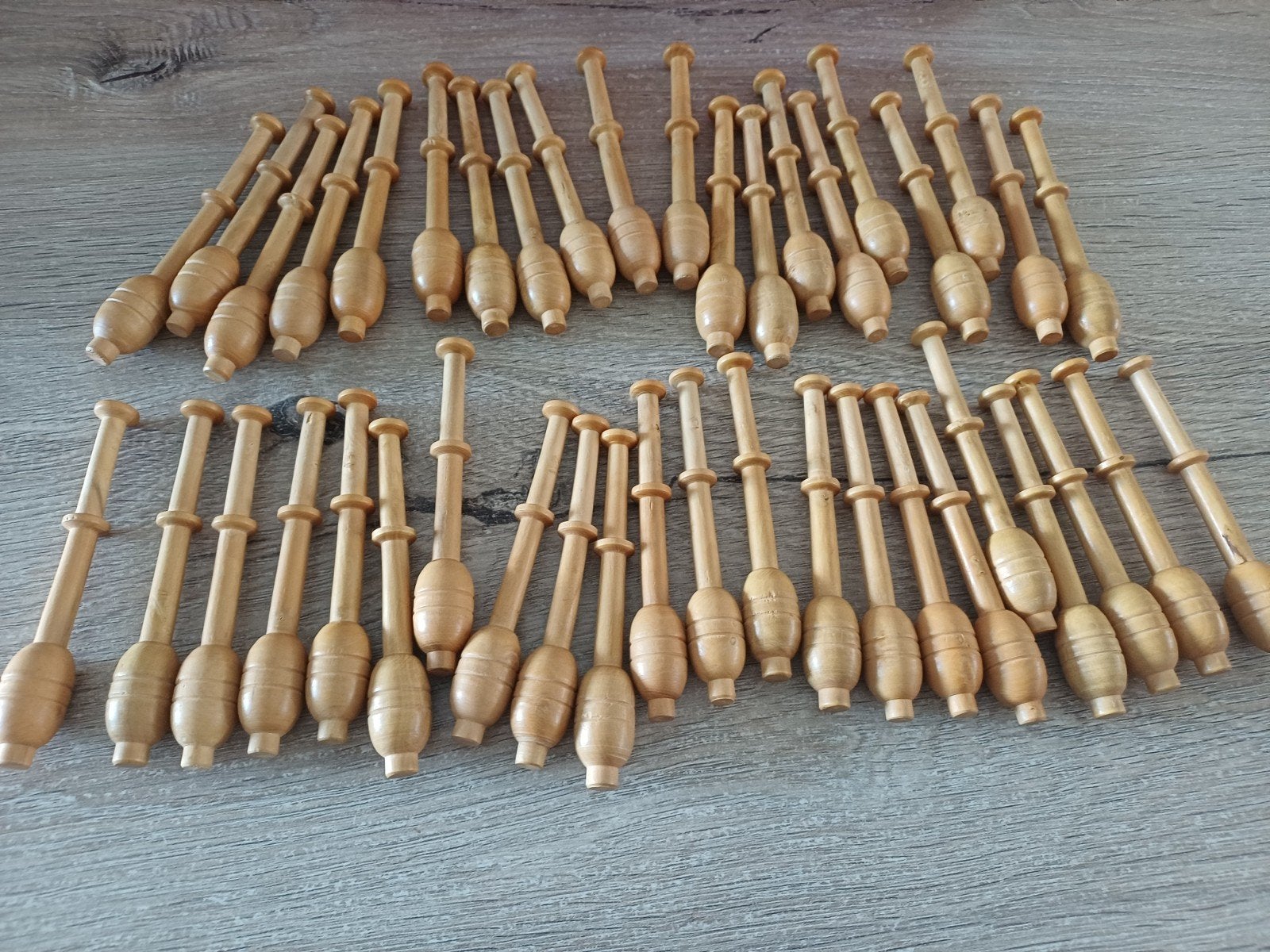 Houten kantklos klosjes  / kantklosjes  / 42 stuks, Hobby en Vrije tijd, Kantklossen, Ophalen of Verzenden