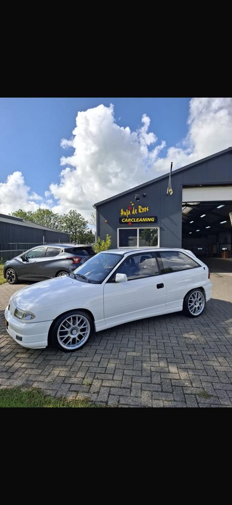 Astra 2.0 turbo swap uniek sleeper 300 pk, Auto's, Voorwielaandrijving, 455 kg, 31 €/maand, 4 cilinders