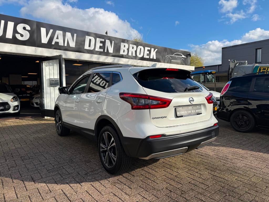 Nissan Qashqai 1.2 N-Connecta|Led|Pano|Navi|Cruise|360Camera, Stof, Gebruikt, 4 cilinders, 116 pk