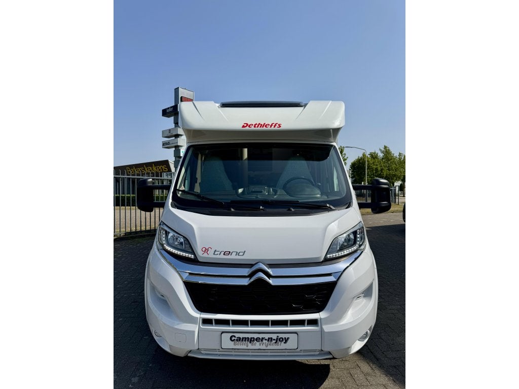 Dethleffs Trend 90 Years 7057 DBM, Caravans en Kamperen, Ringverwarming, Luifel, 7 tot 8 meter, Bedrijf