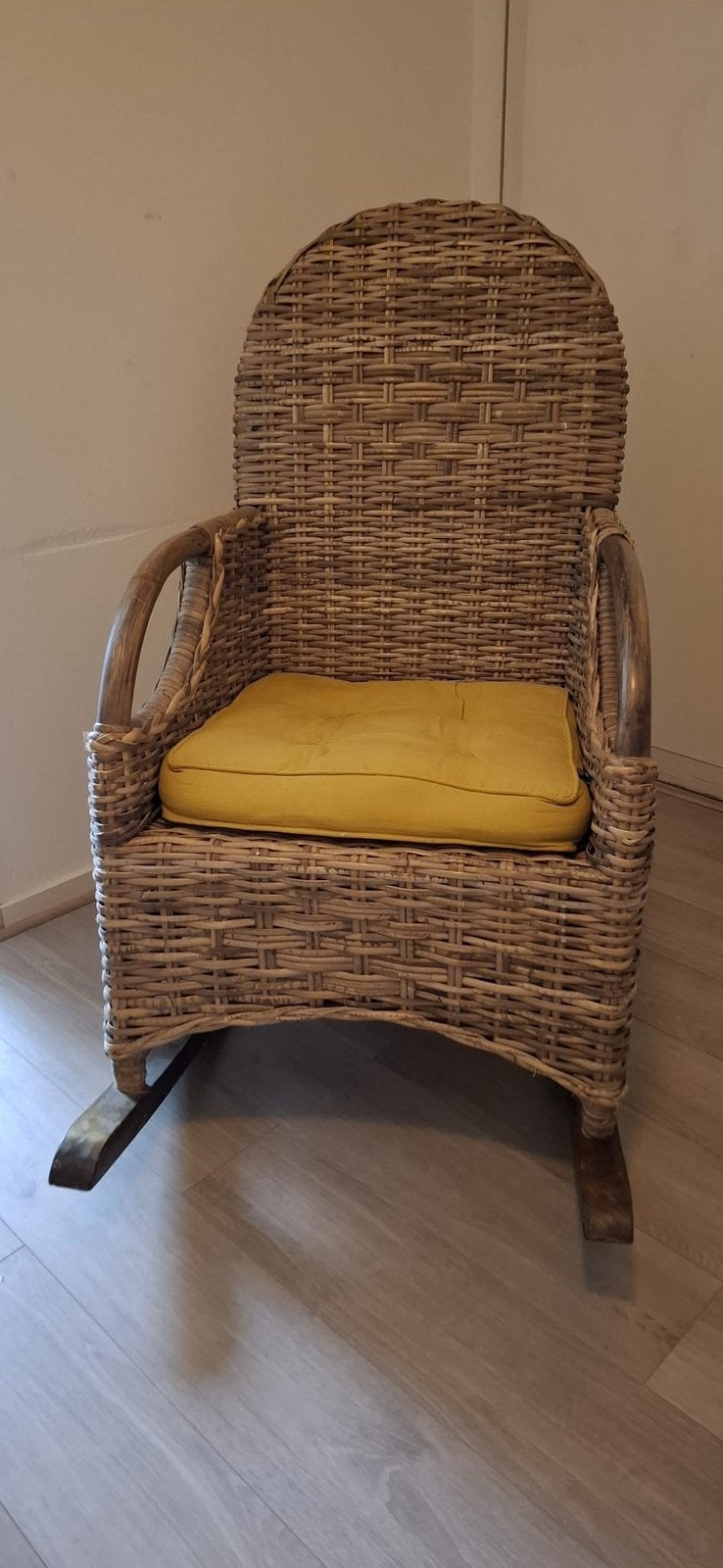 Schommelstoel, Kinderen en Baby's, Kinderkamer | Tafels en Stoelen, Ophalen, Zo goed als nieuw, Stoel(en)