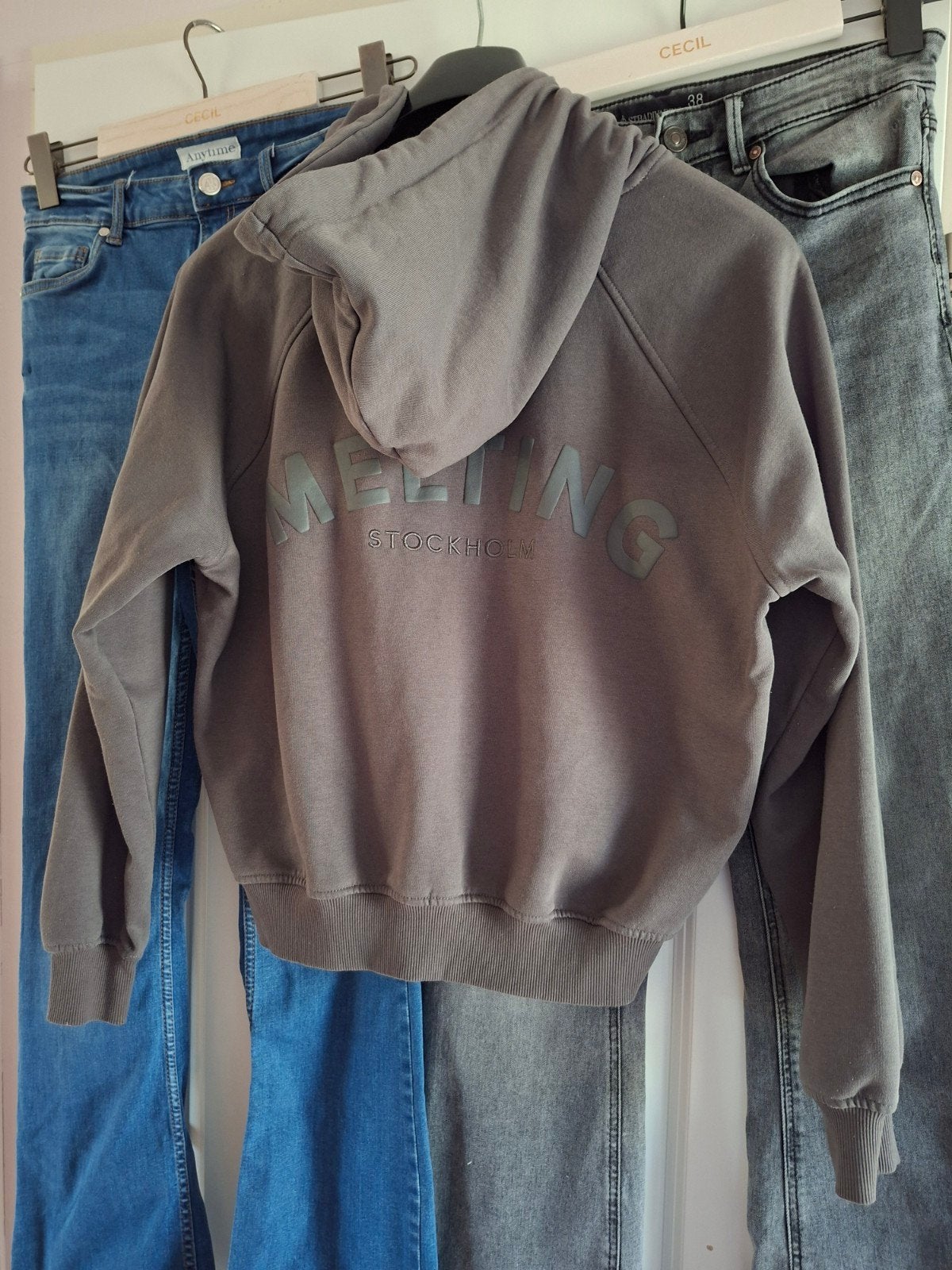 Melting Stockholm hoodie (donkerblauw), Ophalen of Verzenden, Gedragen, Maat 36 (S)