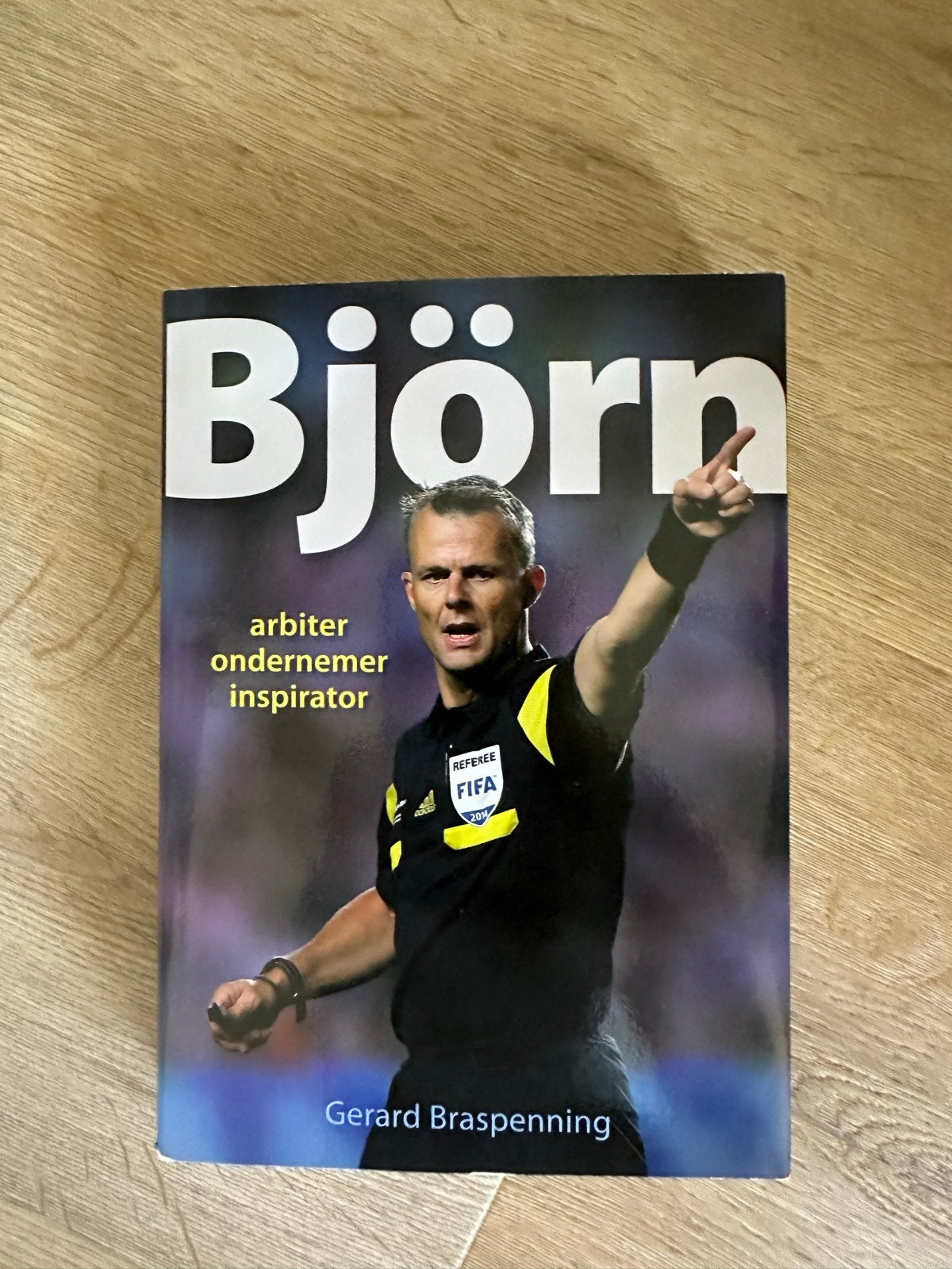 Björn Kuipers: arbiter, ondernemer, inspirator, Ophalen of Verzenden, Gelezen