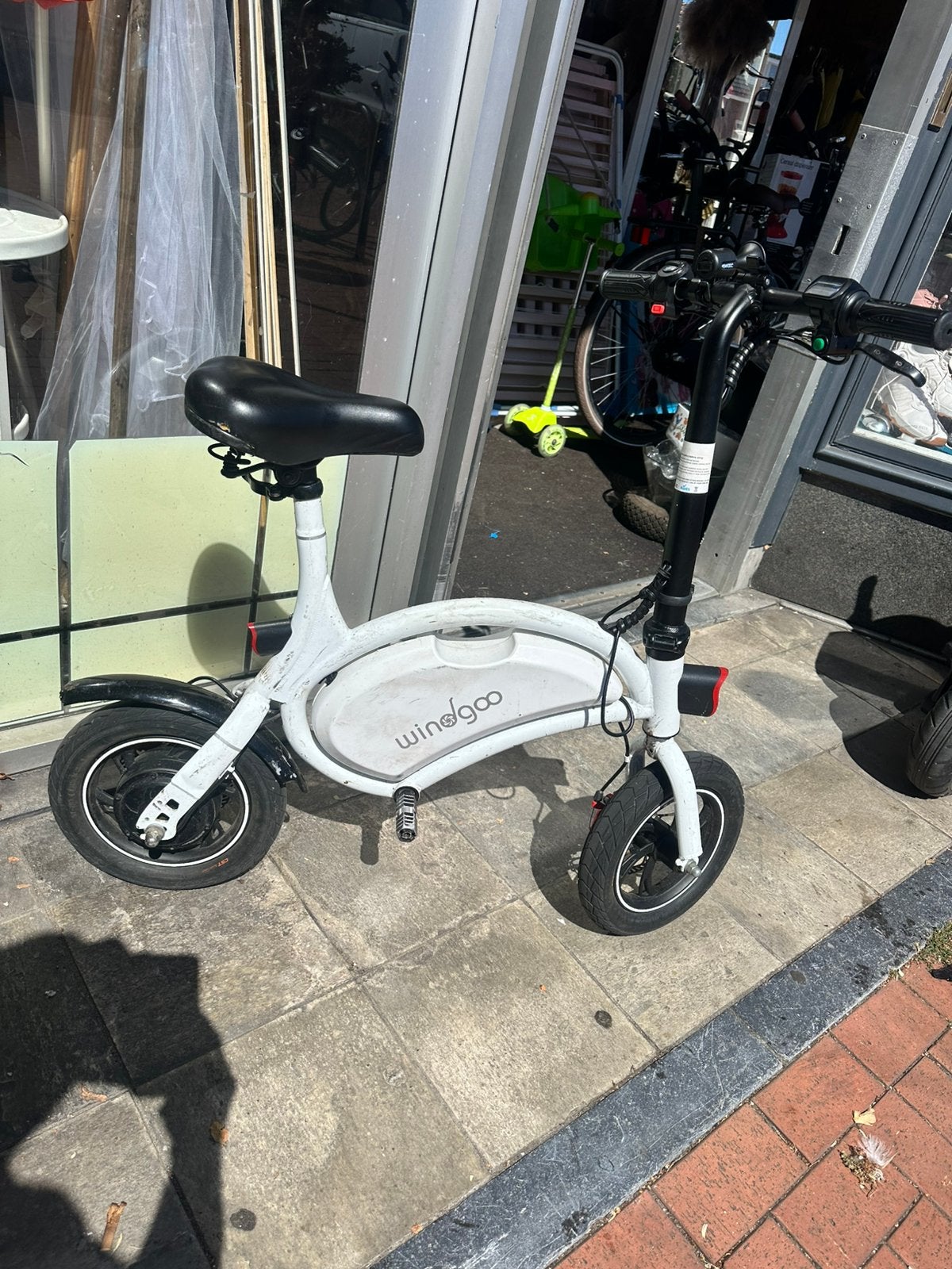 Elektrische Windgoo werkt perfect €225, Ophalen of Verzenden, Zo goed als nieuw, Elektrische step (E-scooter)