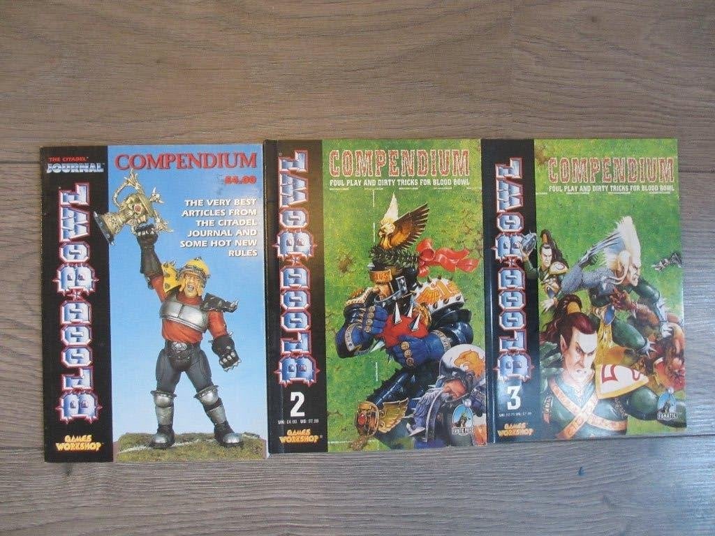 Blood Bowl Compendium 1-3, Hobby en Vrije tijd, Wargaming, Zo goed als nieuw, Warhammer, Boek of Catalogus, Ophalen of Verzenden