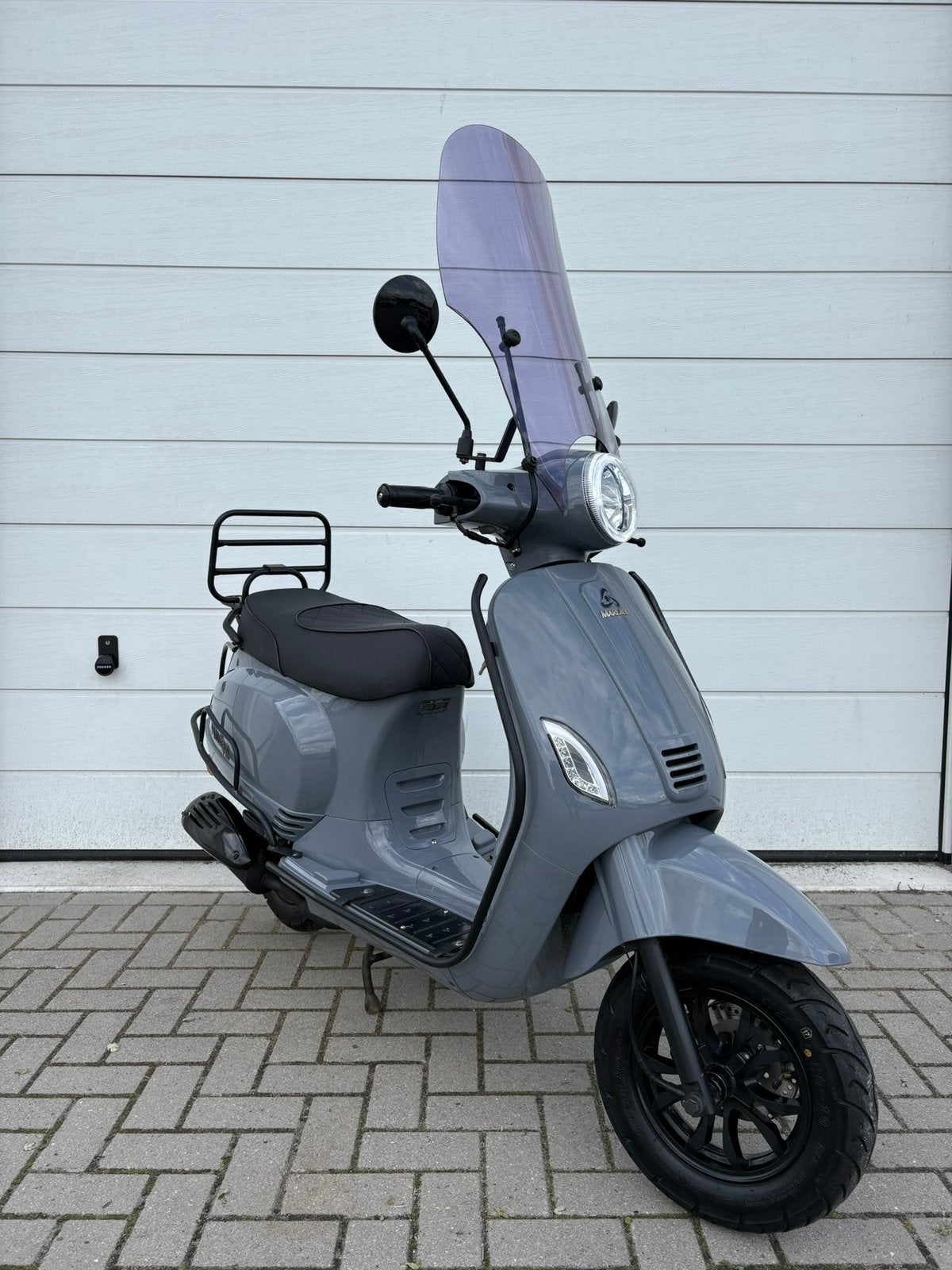 Marengo V-Line/ AGM VX50 scooter [GEEL KENTEKEN], Ophalen, Maximaal 45 km/u, 49 cc, Zo goed als nieuw