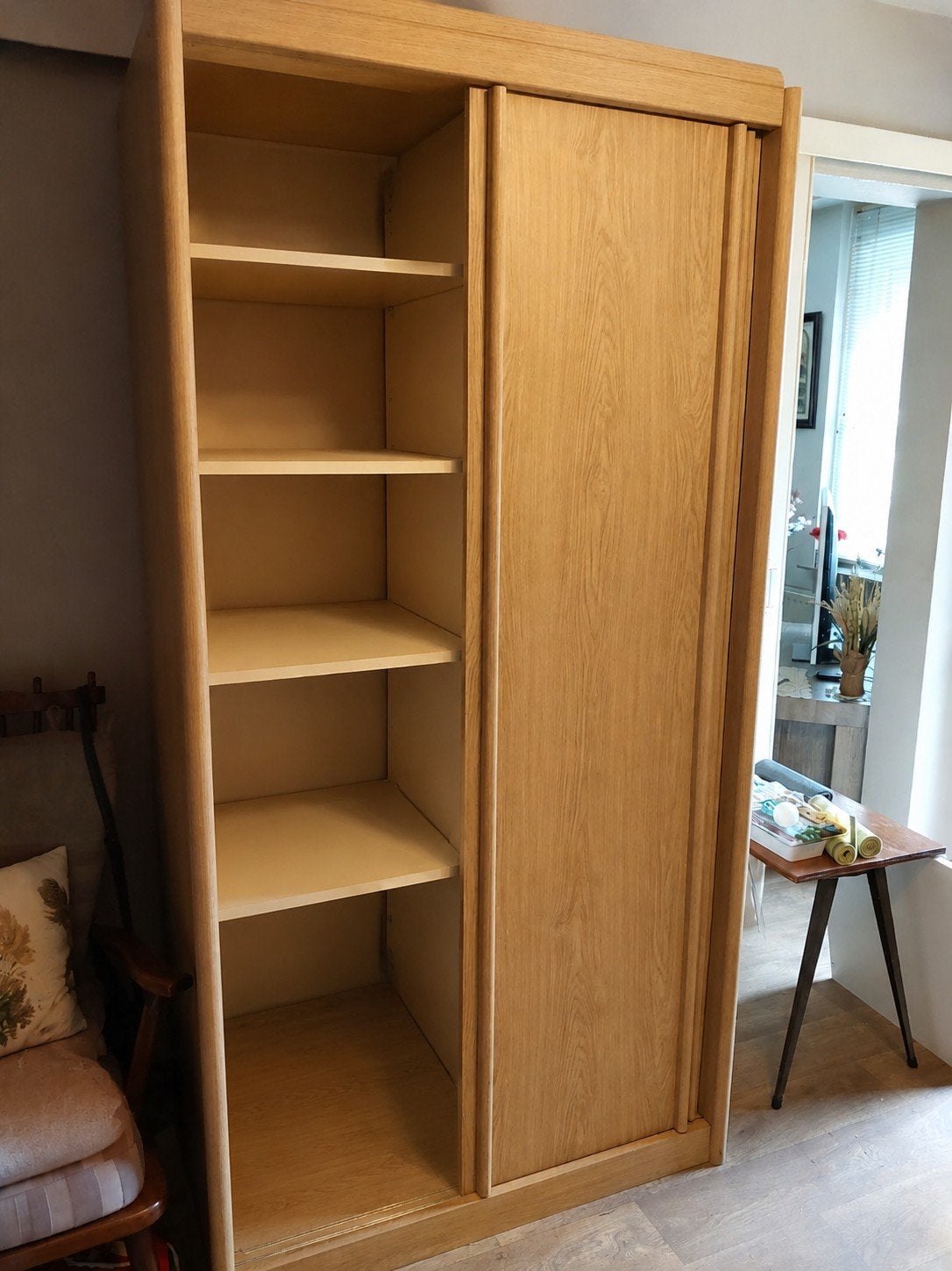 Stevige Houten kledingkast met hang/leg gedeelte, Gebruikt, 100 tot 150 cm, 200 cm of meer, Met plank(en)
