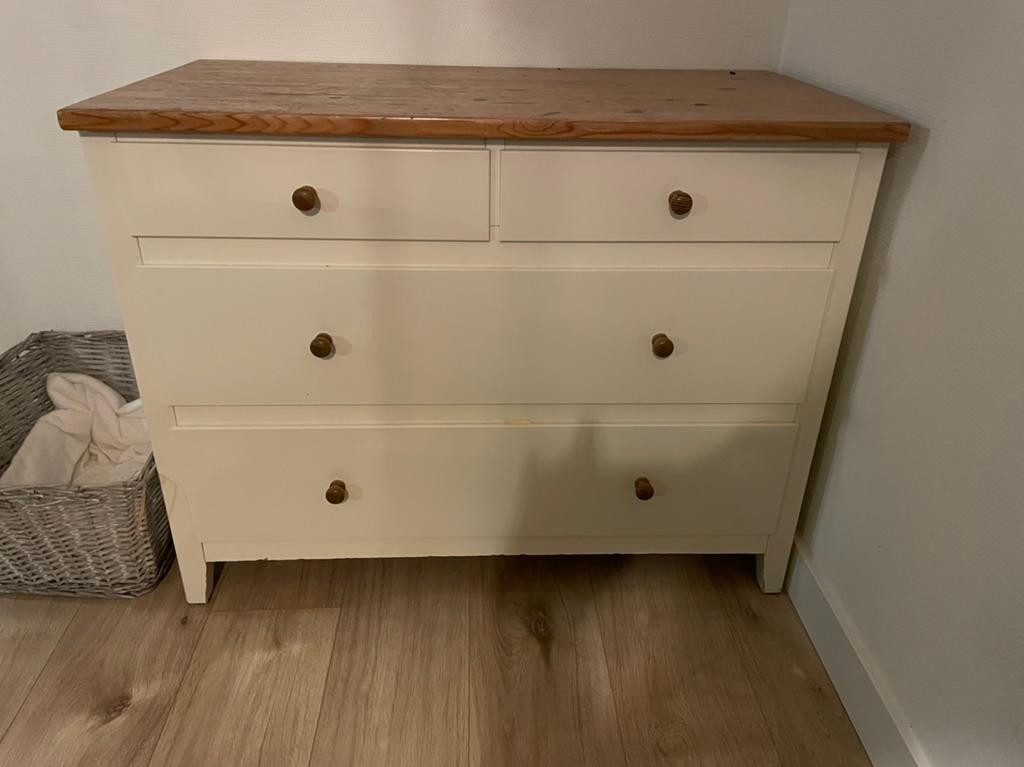 Gratis kastje van de IKEA, Huis en Inrichting, Kasten | Ladekasten, Ophalen, 50 tot 100 cm, Zo goed als nieuw, 3 of 4 laden