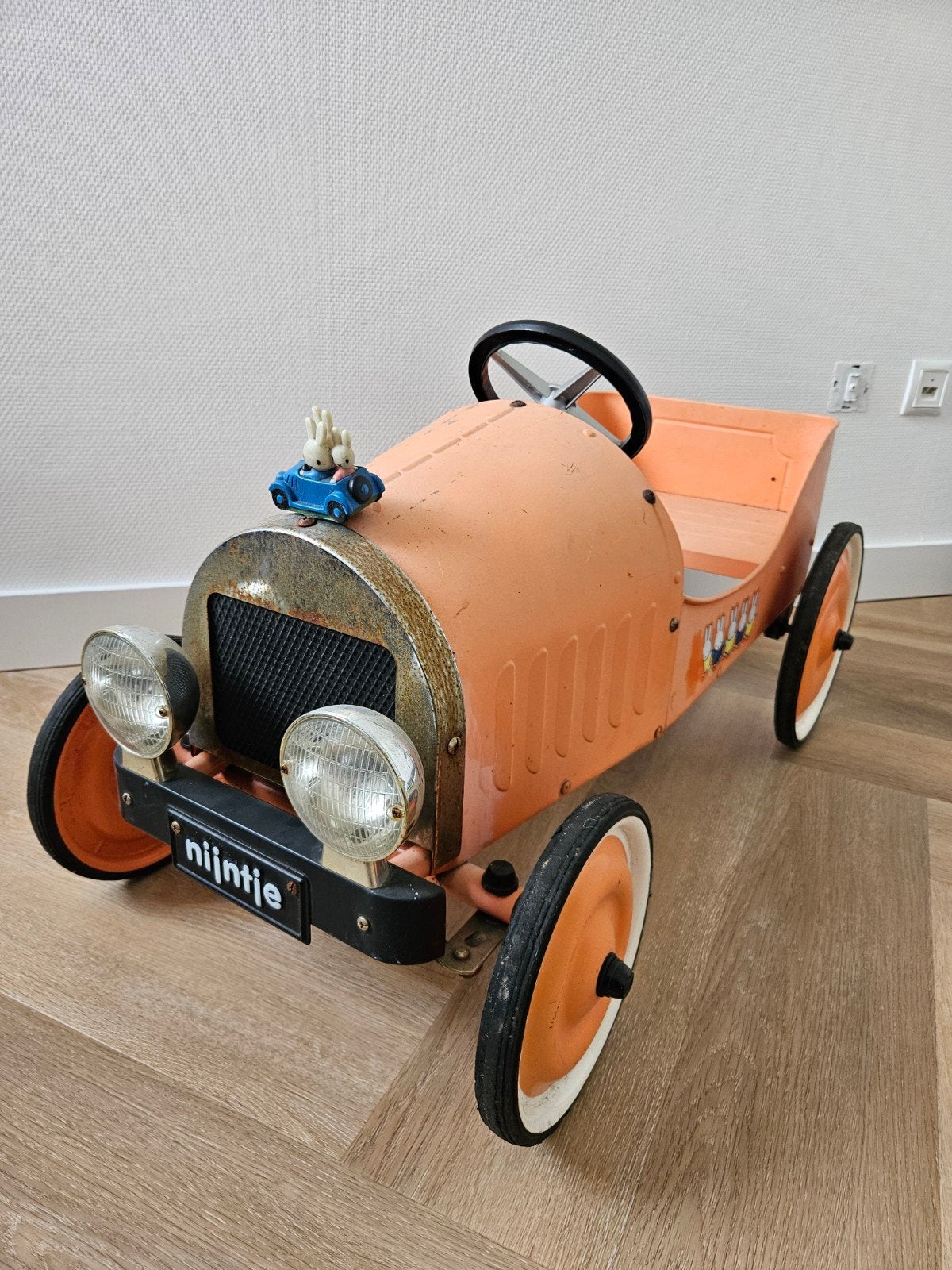 Vintage Nijntje trapauto, Ophalen, Gebruikt