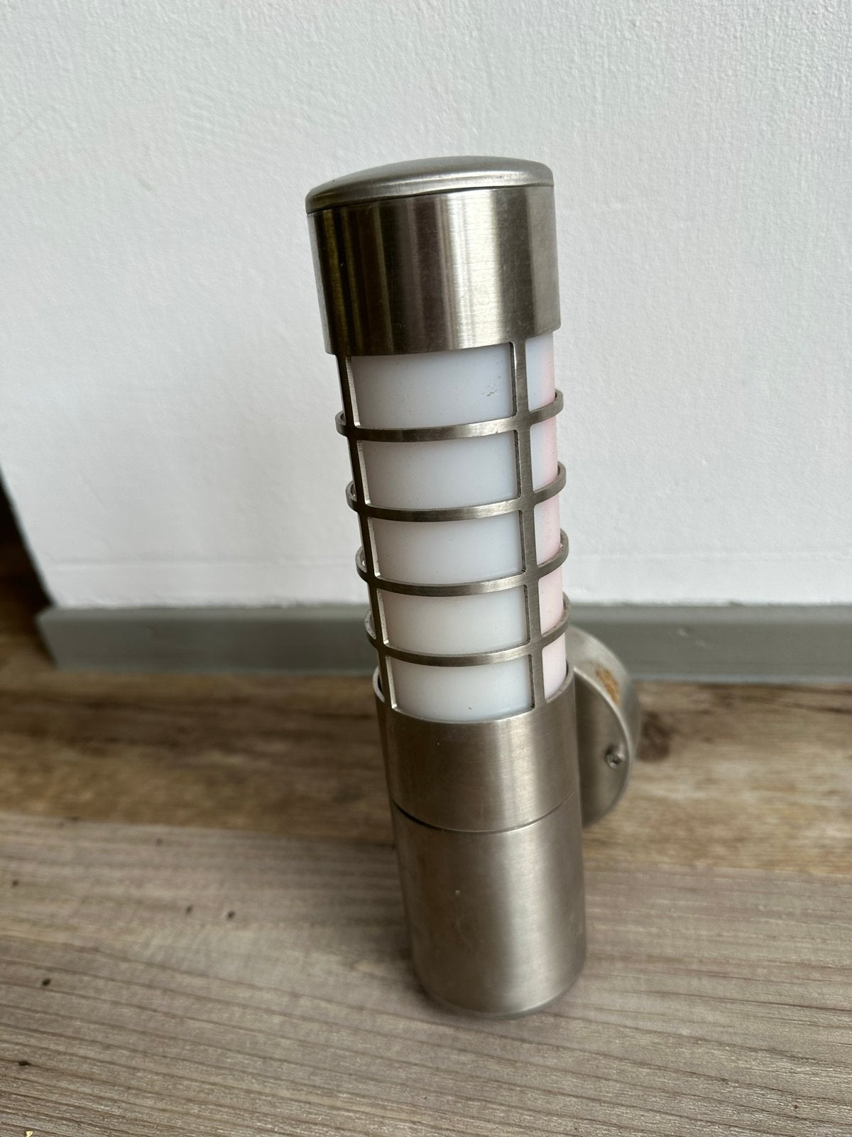 RVS Buitenlamp / Wandlamp - Gebruikt, Gebruikt, Wandlamp, Ophalen of Verzenden, Netvoeding