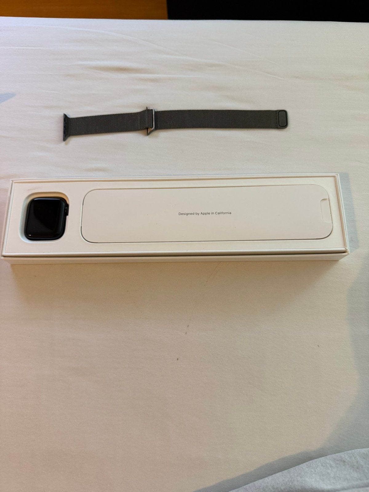 Foto 5 van Apple Watch SE (2022) 4G 40mm Midnight Aluminium 96% accu