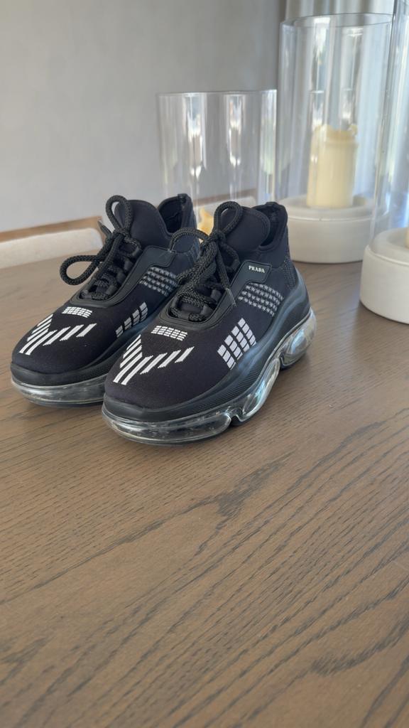 Prada Cloudbust, Zwart, Nieuw, Ophalen of Verzenden, Sneakers of Gympen