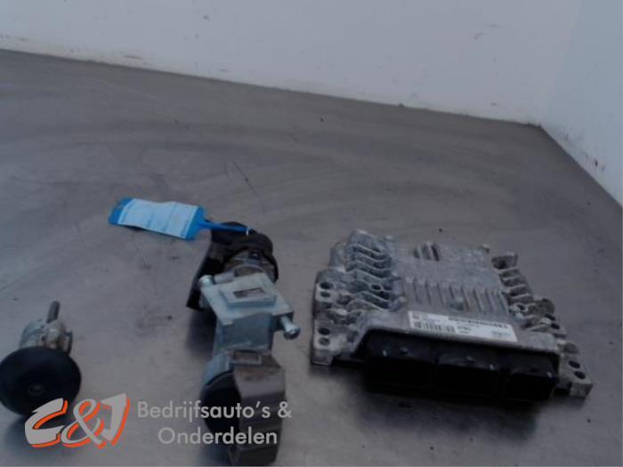 Kontaktslot + computer van een Ford Transit Connect, Gebruikt, -, -, Ophalen of Verzenden