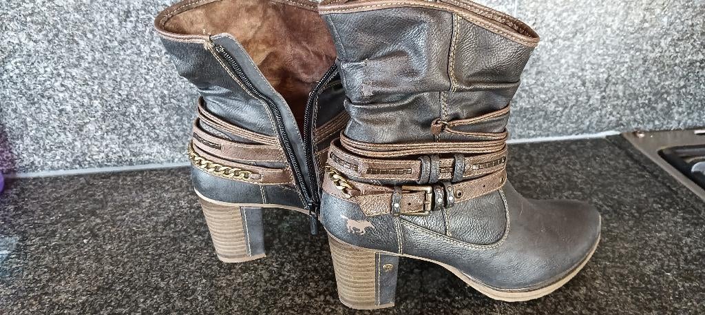 Schoenen, Kleding | Dames, Schoenen, Zo goed als nieuw, Schoenen met hoge hakken, Overige kleuren, Ophalen