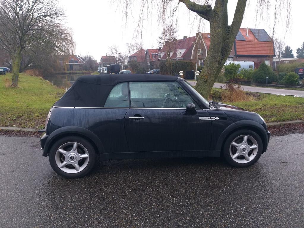 Mini 1.6 16V Cooper Cabrio 2007 Zwart, Auto's, Mini, Voorwielaandrijving, 4 cilinders, Cabriolet, 4 stoelen