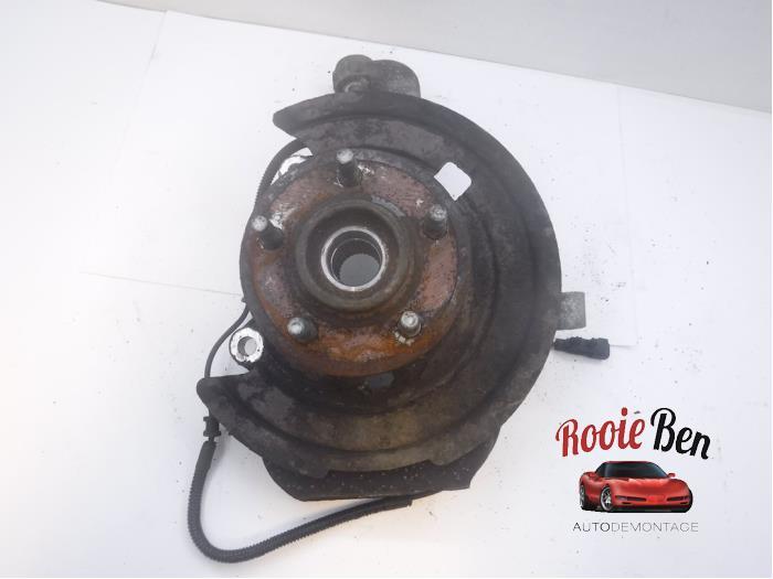 Fusee rechts-voor van een Dodge Nitro, Gebruikt, -, -, Ophalen of Verzenden