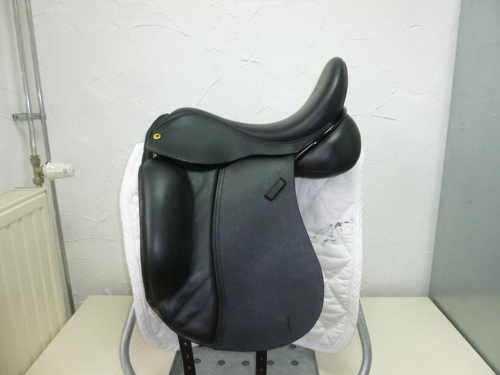 Dressuurzadel 17,5inch Hulsebos Brandt Ideal Anatomica KM, Dieren en Toebehoren, Ophalen, Gebruikt, Dressuur