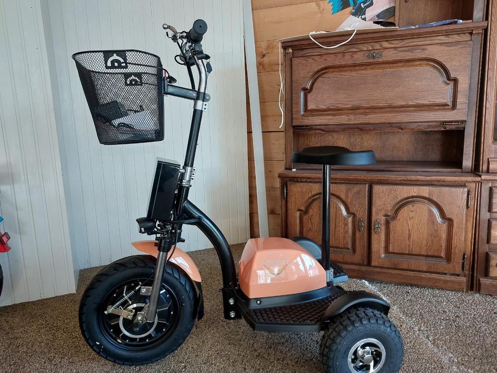 Briski 25 km scootmobiel  lithium Accu's  35 km actieradius., Ophalen of Verzenden, Nieuw, 46 km of meer, 16 km/u of meer
