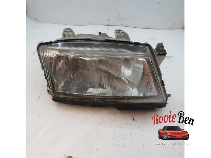 Koplamp rechts van een Saab 9-3, Gebruikt, -, -, Ophalen of Verzenden