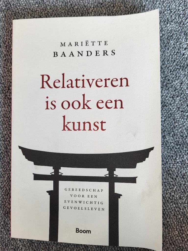 Relativeren is een kunst, Ophalen of Verzenden, Gelezen